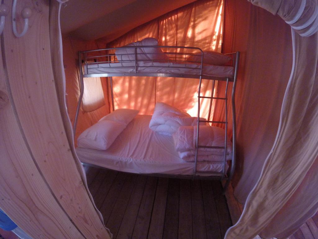 Camping La Simioune En Provence Bollene Ngoại thất bức ảnh